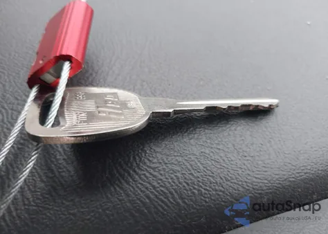 2005 Chevrolet Tahoe Z71 z USA, uszkodzony, nr VIN 1GNEC13T85R208730